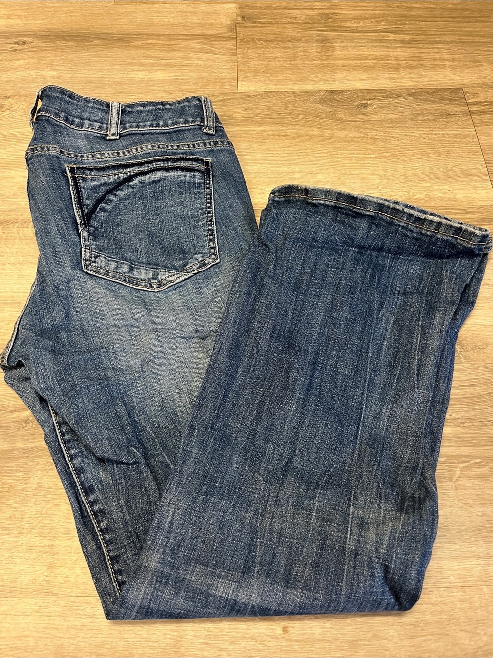 Stetson Women's Boot Cut Jeans in Medium Blue Wash